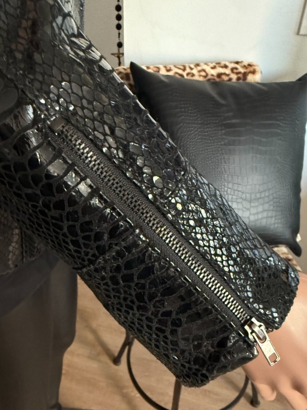CACHE Exotic Black Snakeskin Leather Biker Jacket | REAL SHOWSTOPPER! | L | EUC - Picture 8 of 14